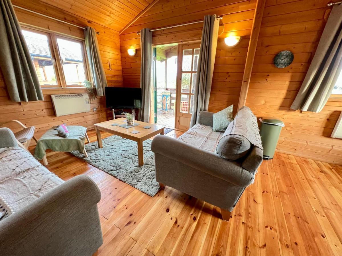 Lake Pochard, Oak Lodge South Cerney Extérieur photo
